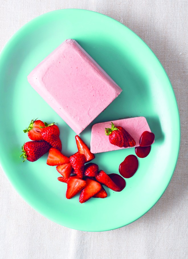 WS Iced strawberry yoghurt parfait June-2